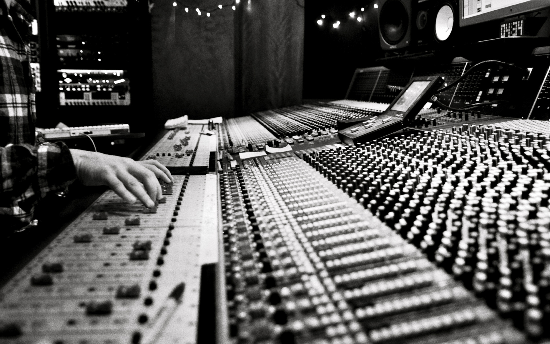 black-and-white-music-wallpaper-black-and-white-music-wallpaper-022